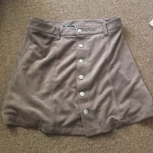 Gray buttoned skirt